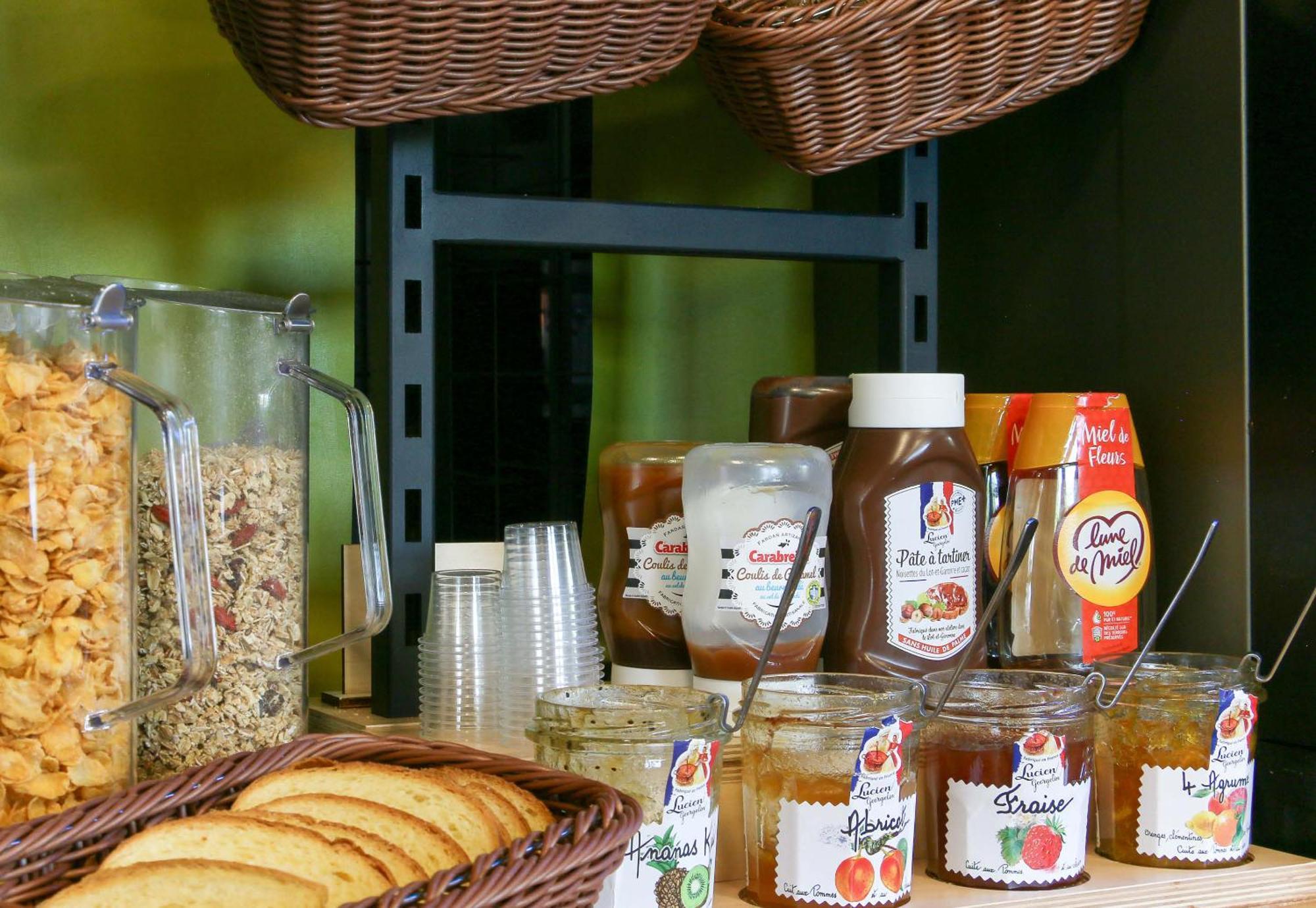 B&B Hotel Frejus Roquebrune-sur Argens Exteriör bild